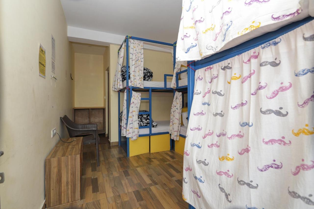 Moustache Mcleodganj Hostel แมคลอยด์กันจ์ ภายนอก รูปภาพ
